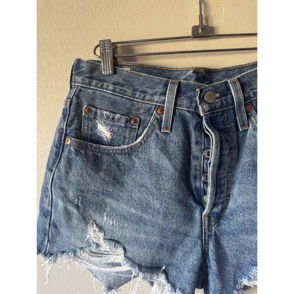 Levi's Premium 501 Cut Off Shorts Women’s Size 26 Distressed Button Fly Denim - Picture 3 of 8